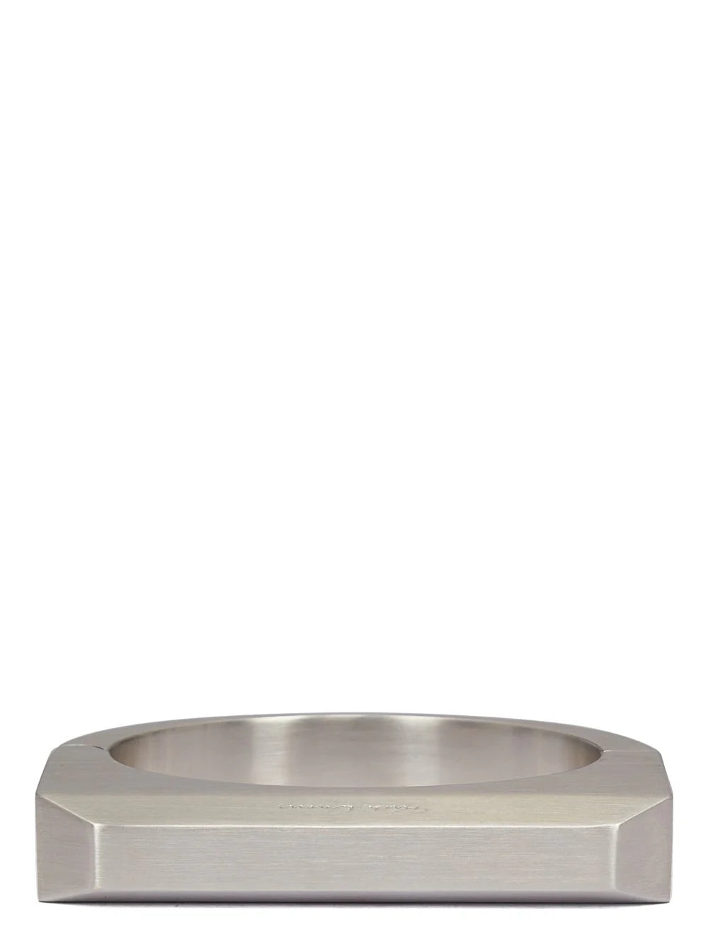 BEVELED BANGLE