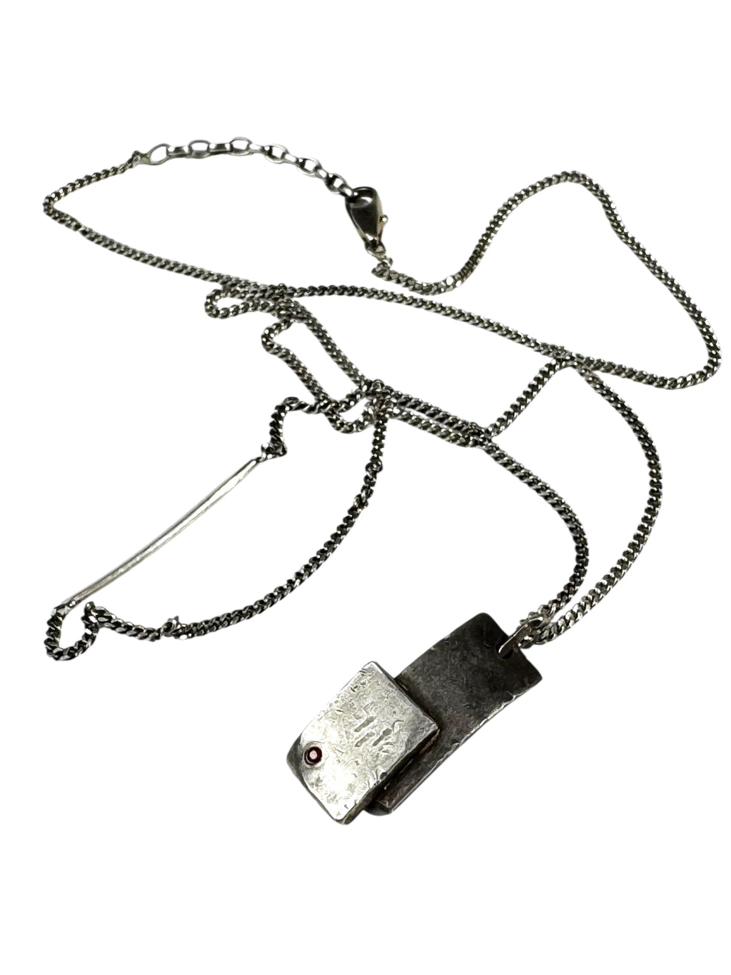 OVERLAP NECKLACE W/ RUBY