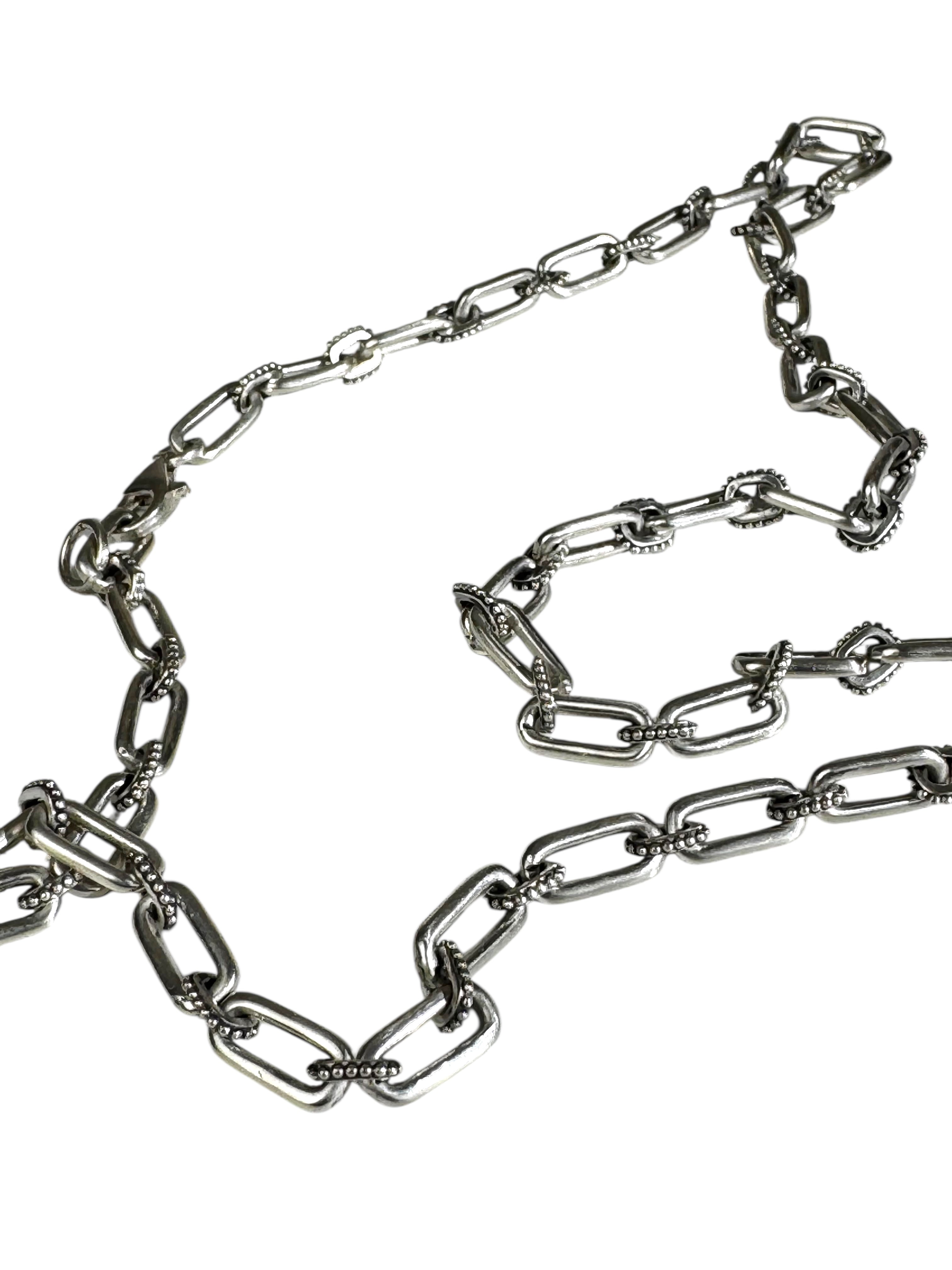 TRAITORS CHAIN