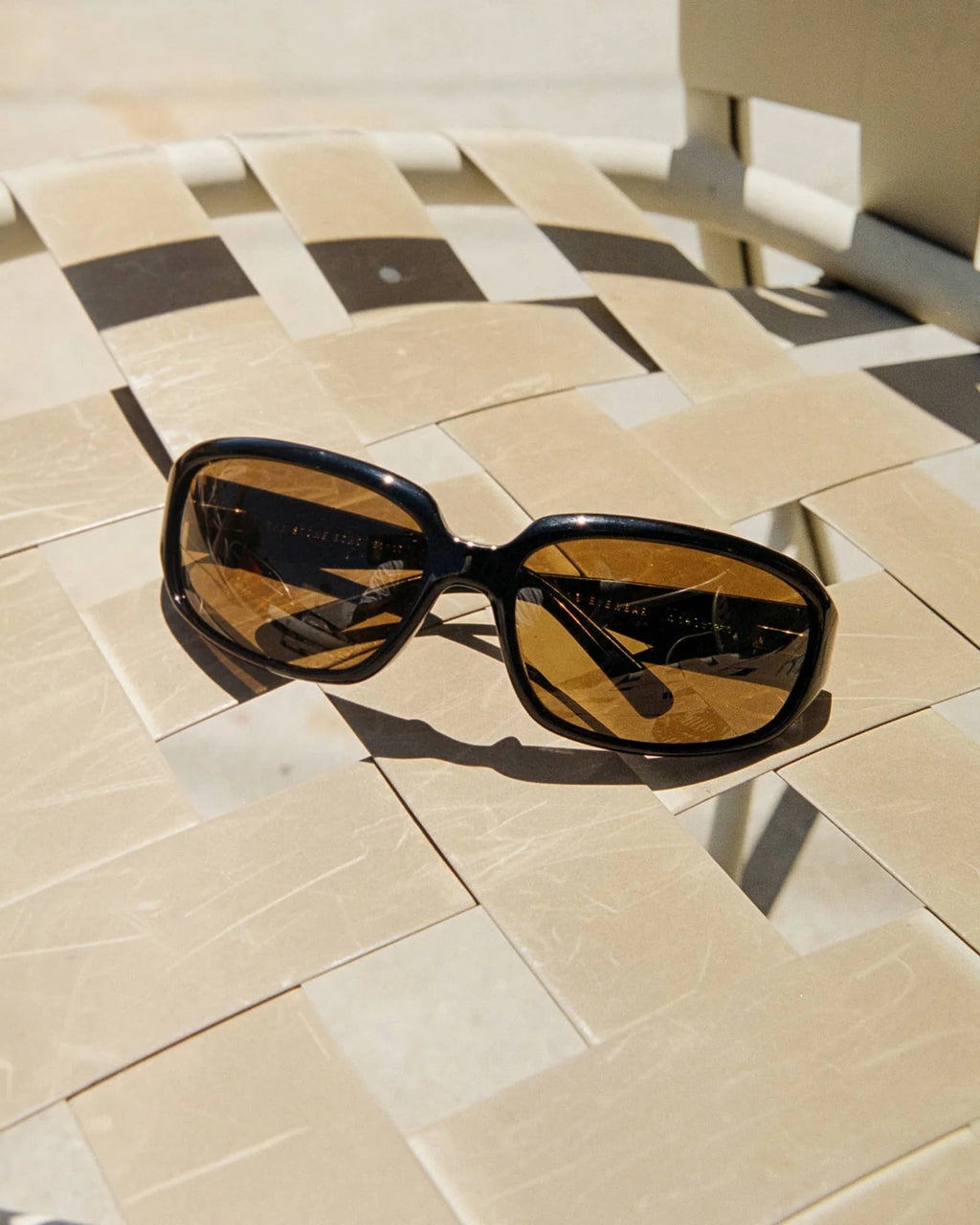 STONE ECHO / BLACK