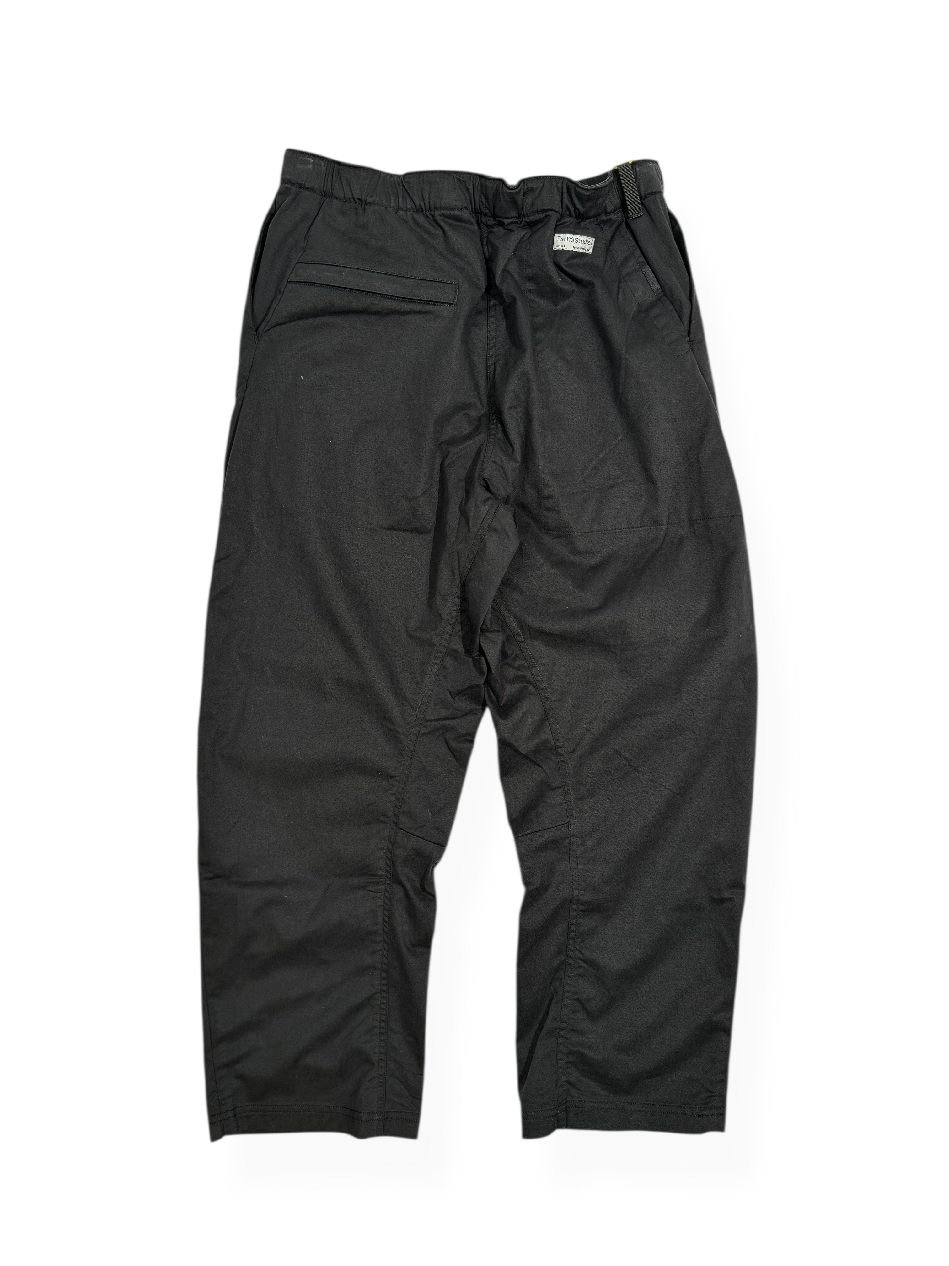 FOUNDATION CHINO / BLACK