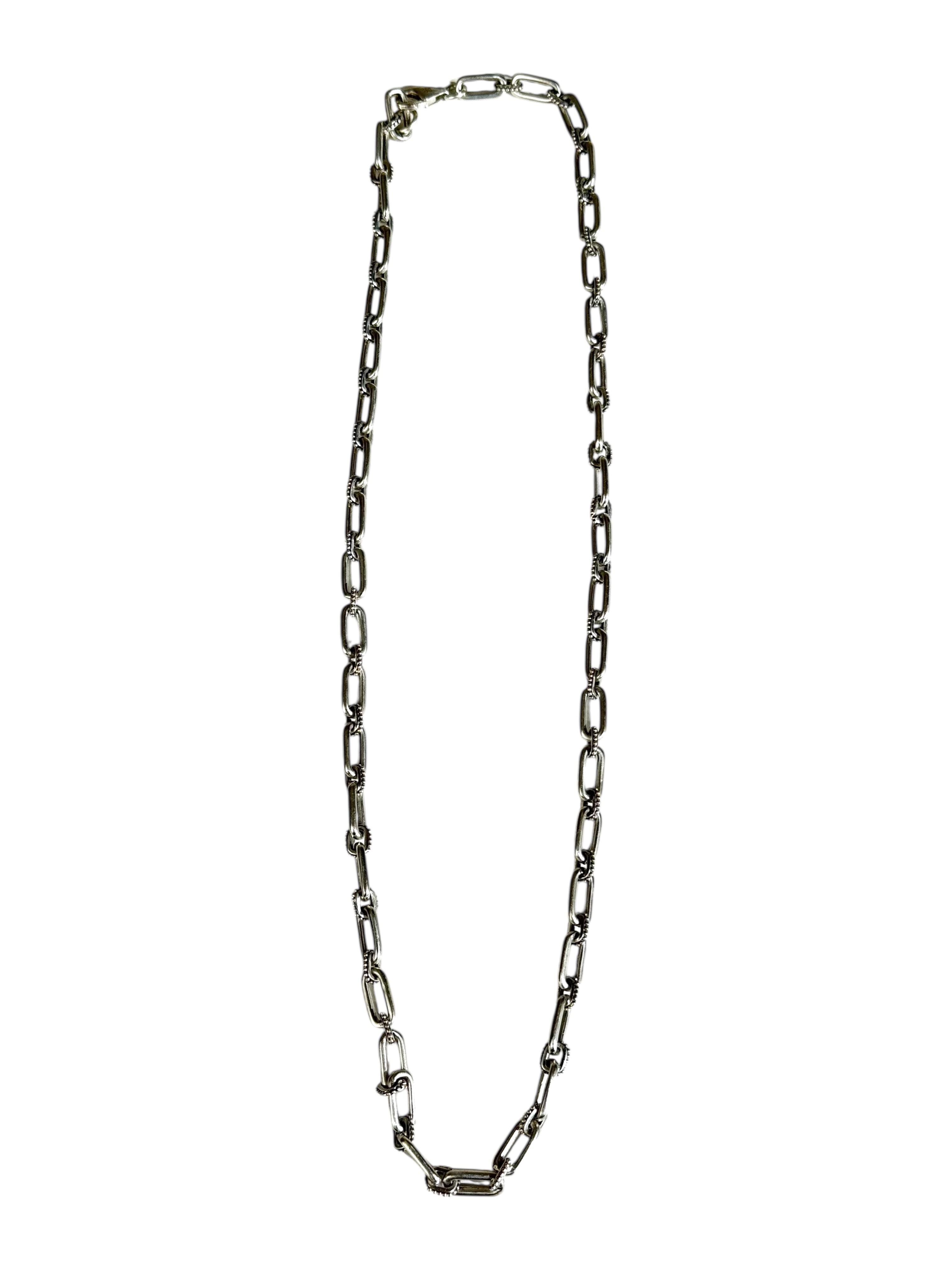 TRAITORS CHAIN