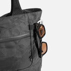 SIMPLE TOTE