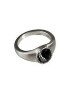 ONYX SERPANT RING