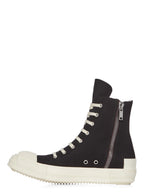 SNEAKS