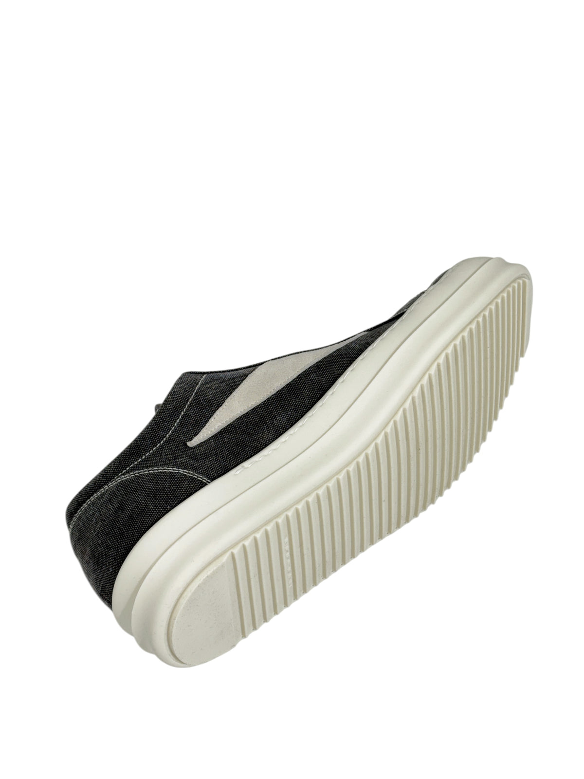LACELESS SNEAKS