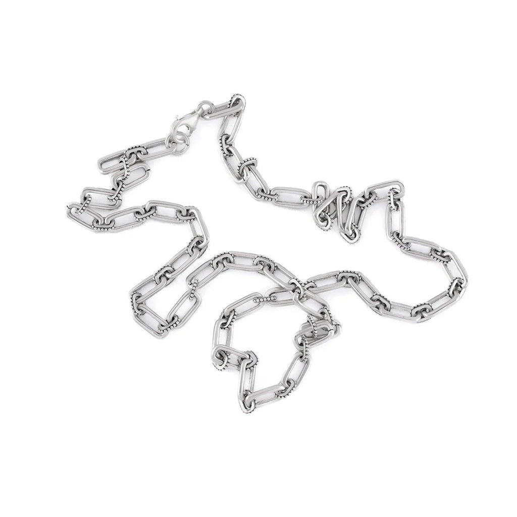 TRAITORS CHAIN