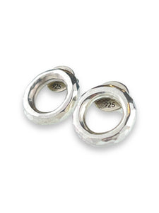 HAMMERED RING STUDS