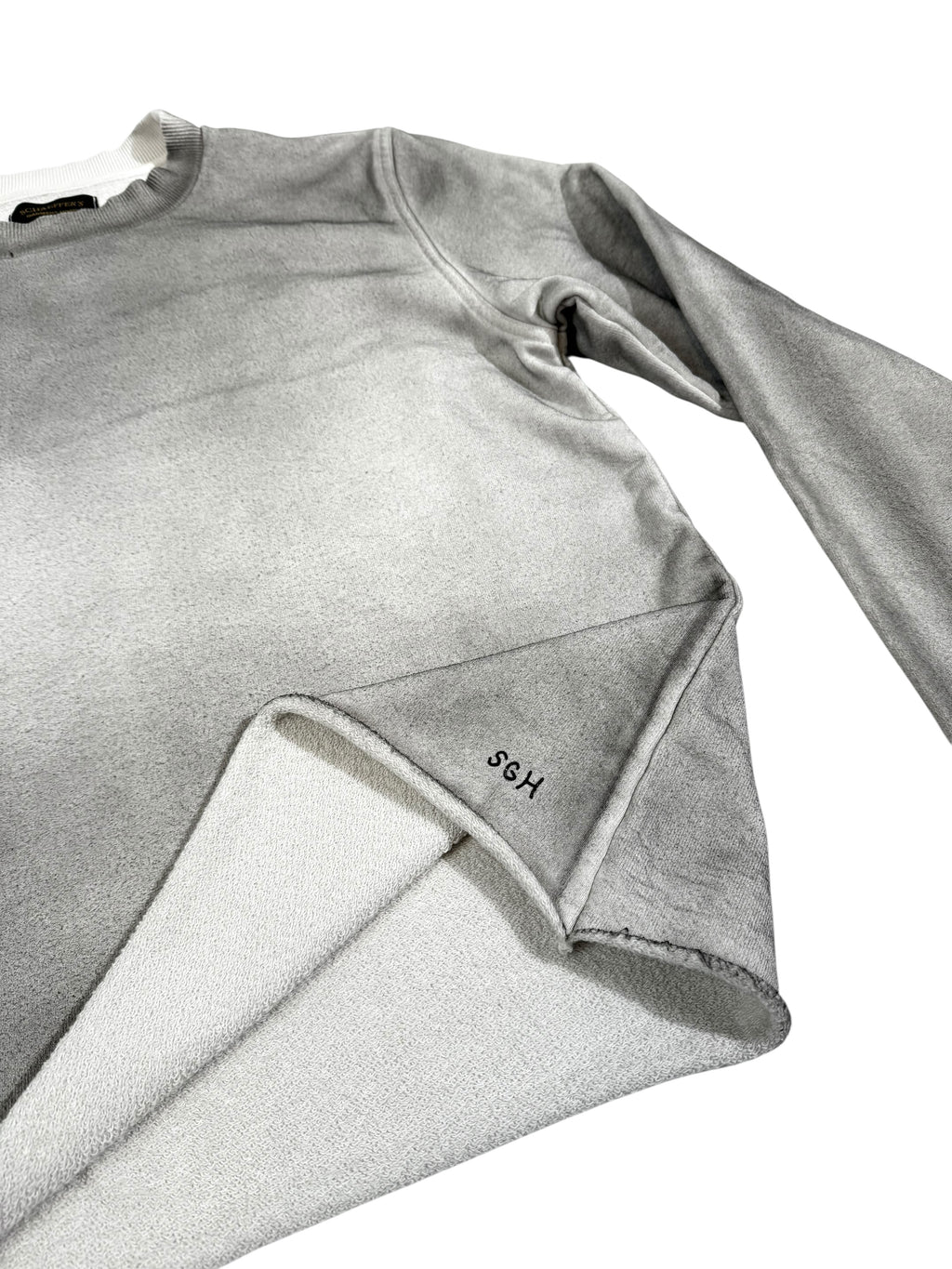 RAW EDGE CREWNECK