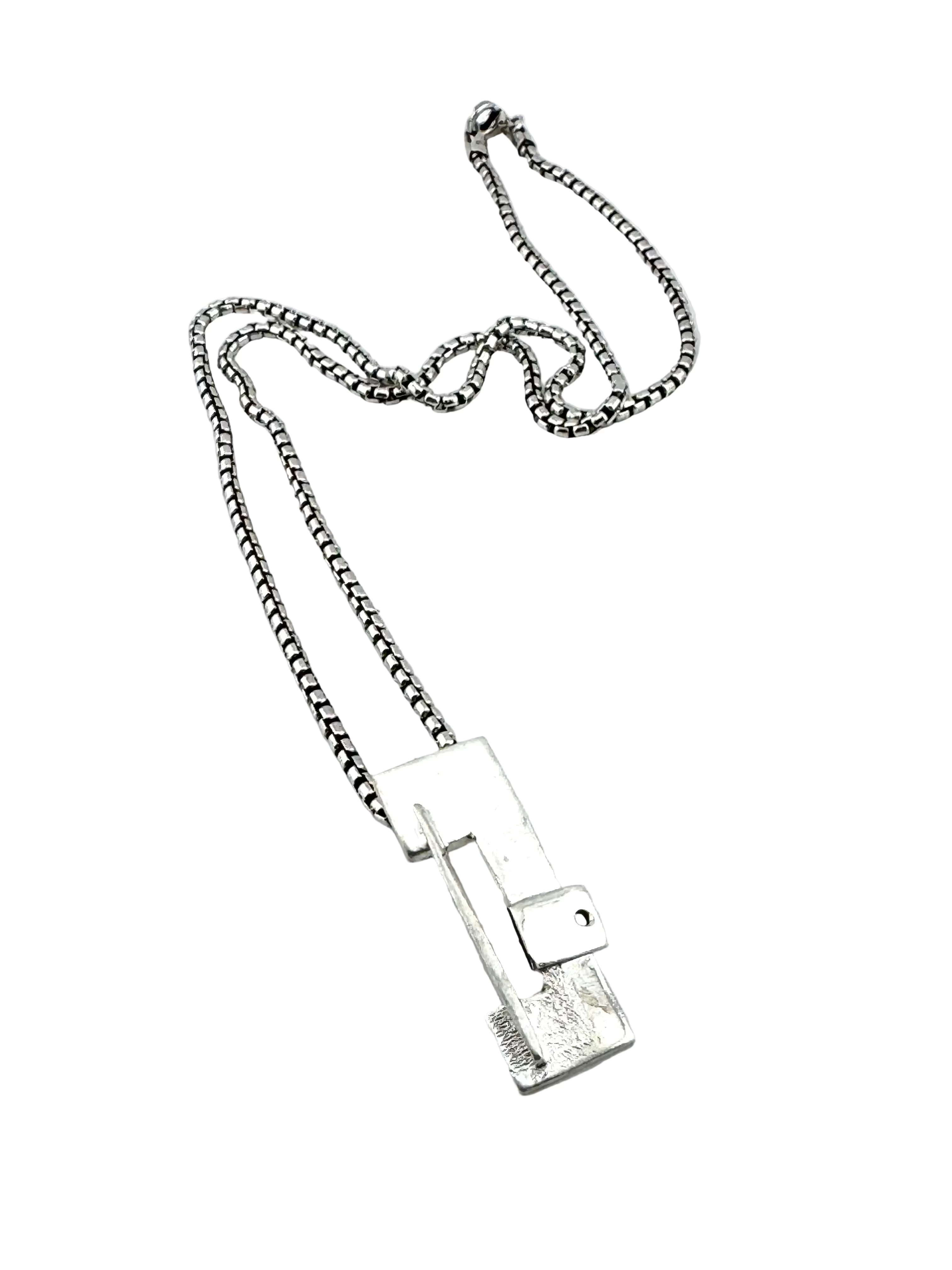 11N3 NECKLACE