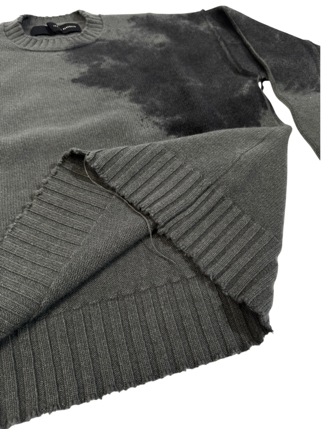 CLOUDY SWEATER