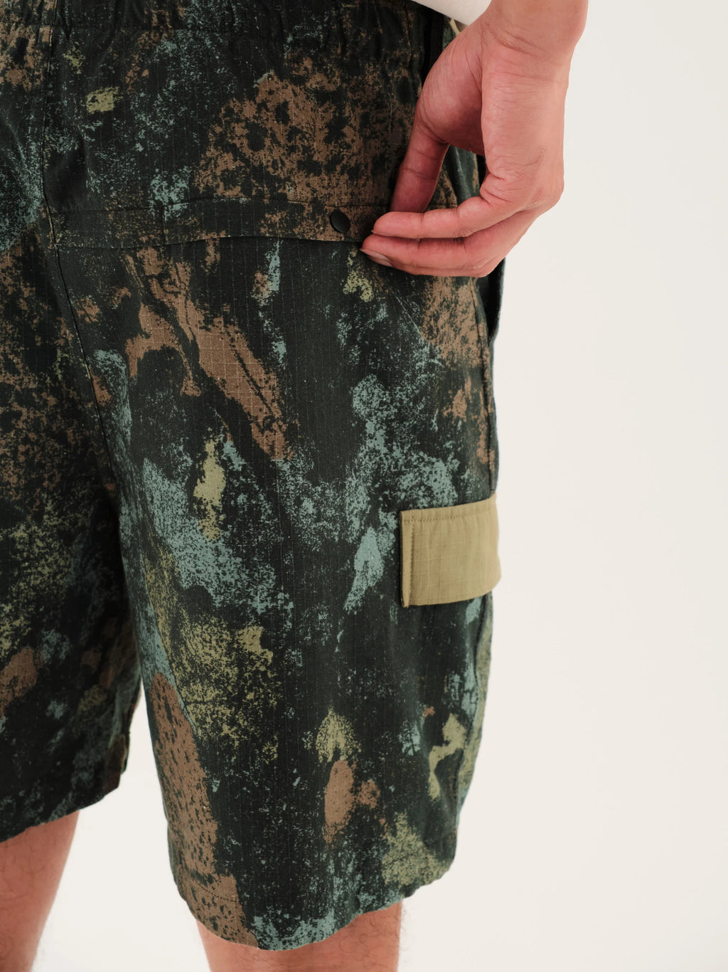 BLOCK SHORT / A.O.P.