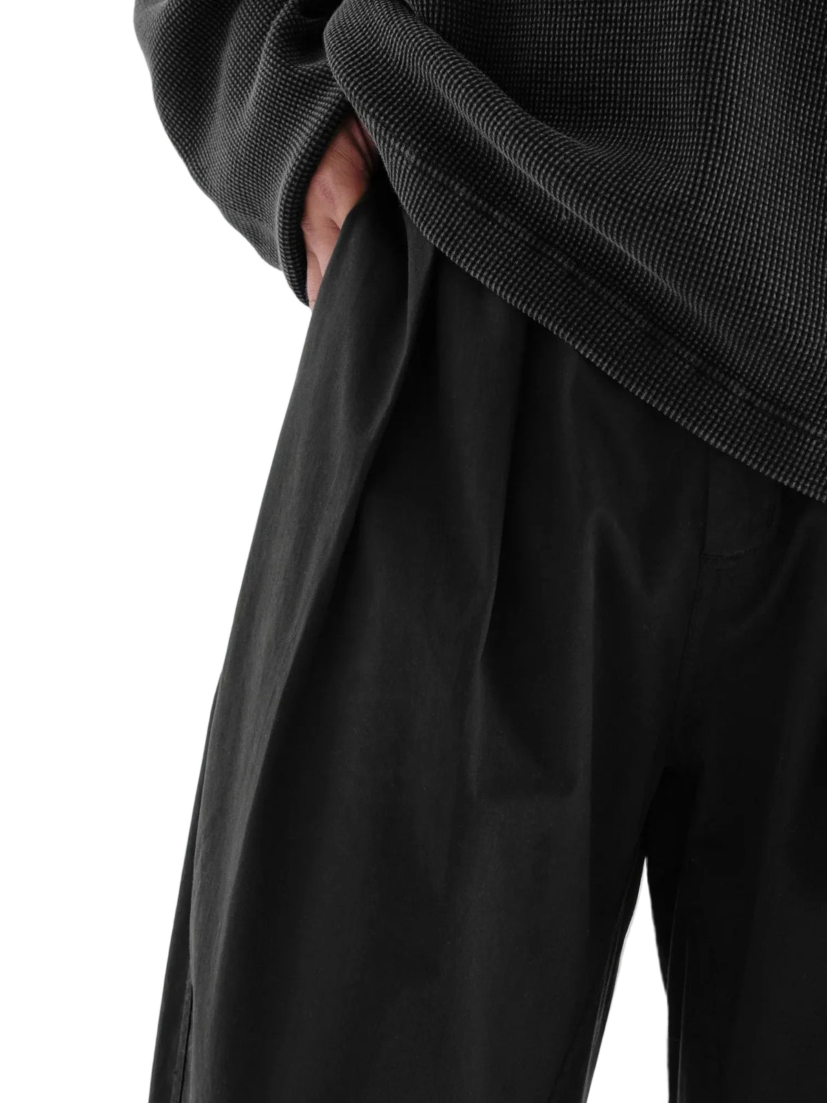 PLEATED TROUSER