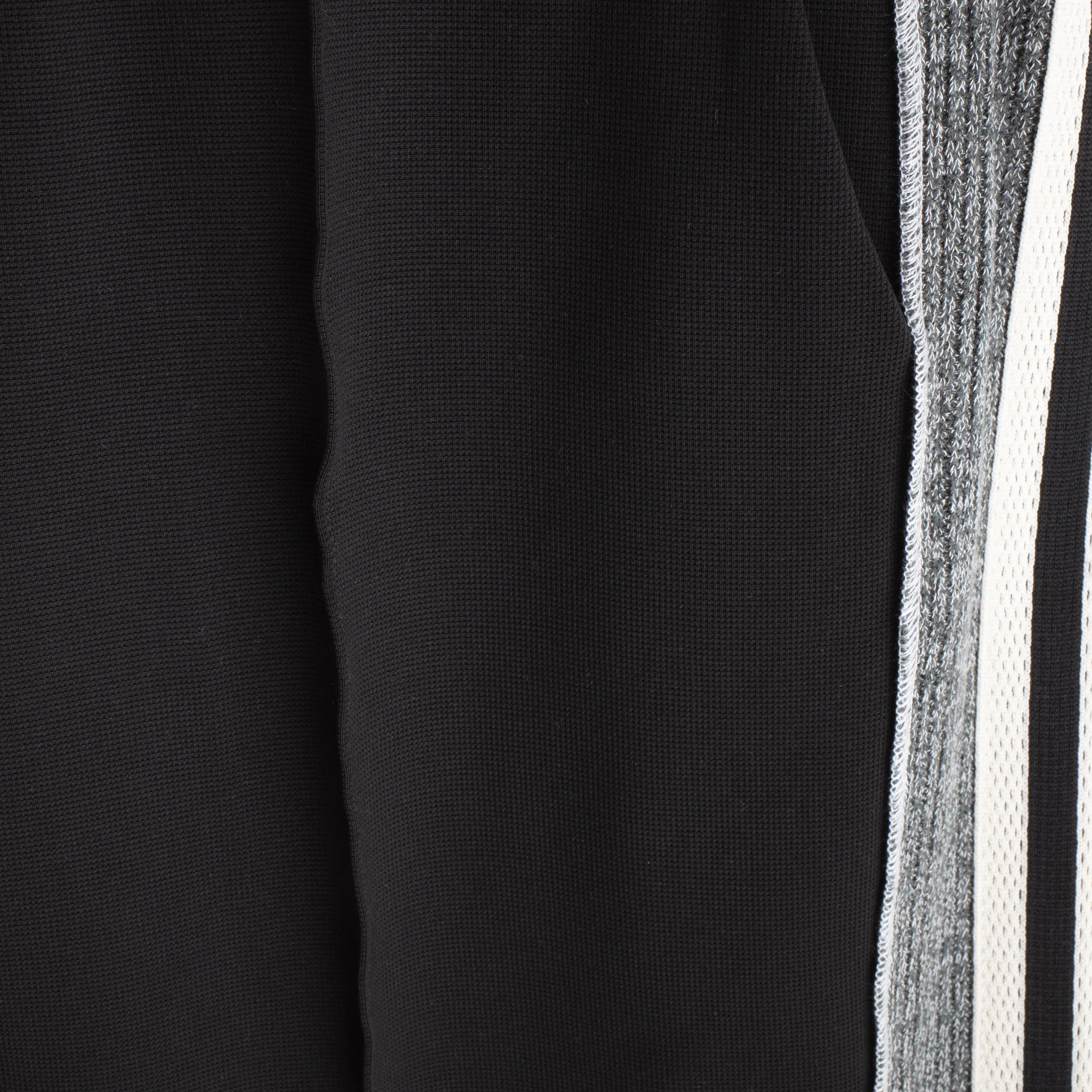 KNIT PANEL SHORTS