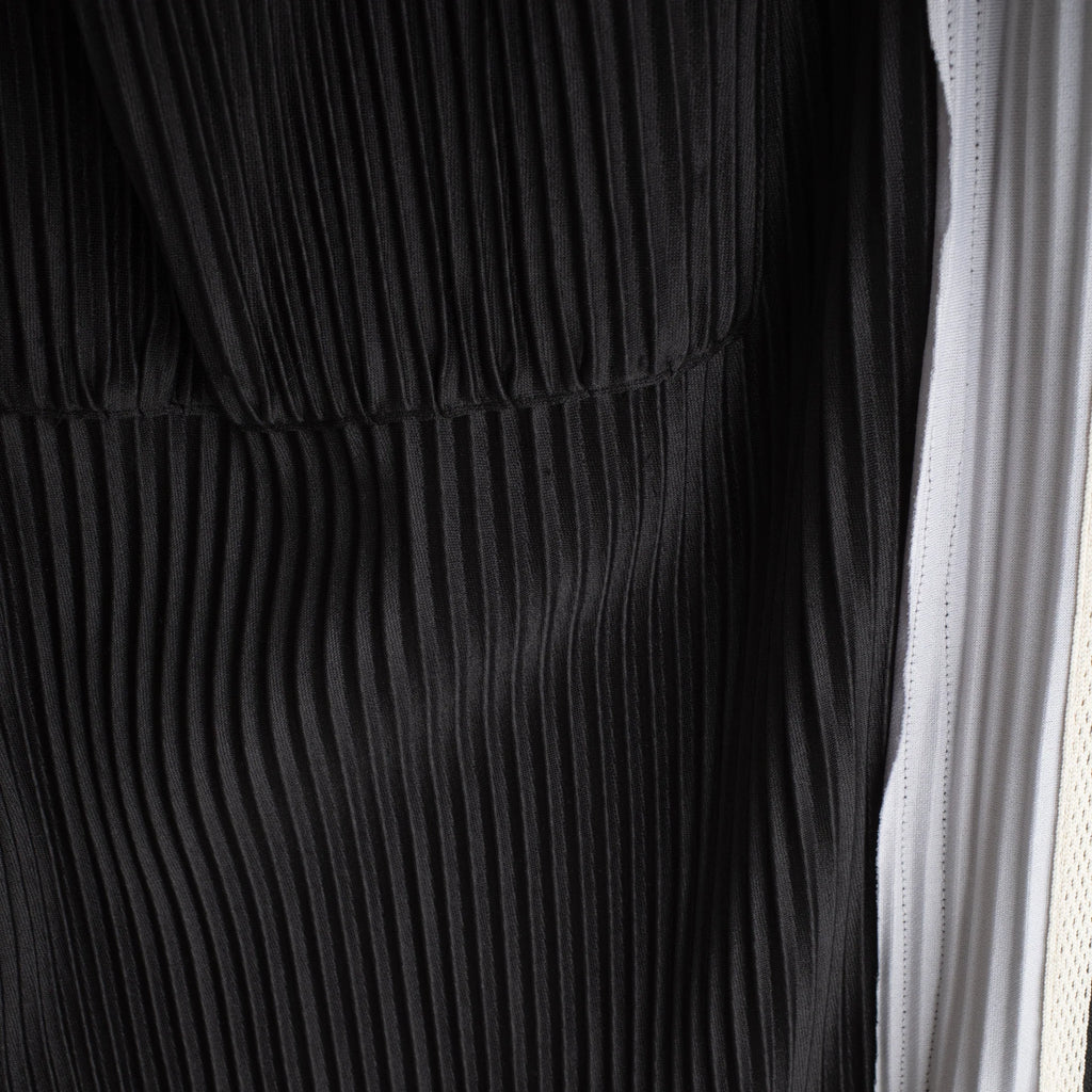 PANEL PLEAT SHORTS
