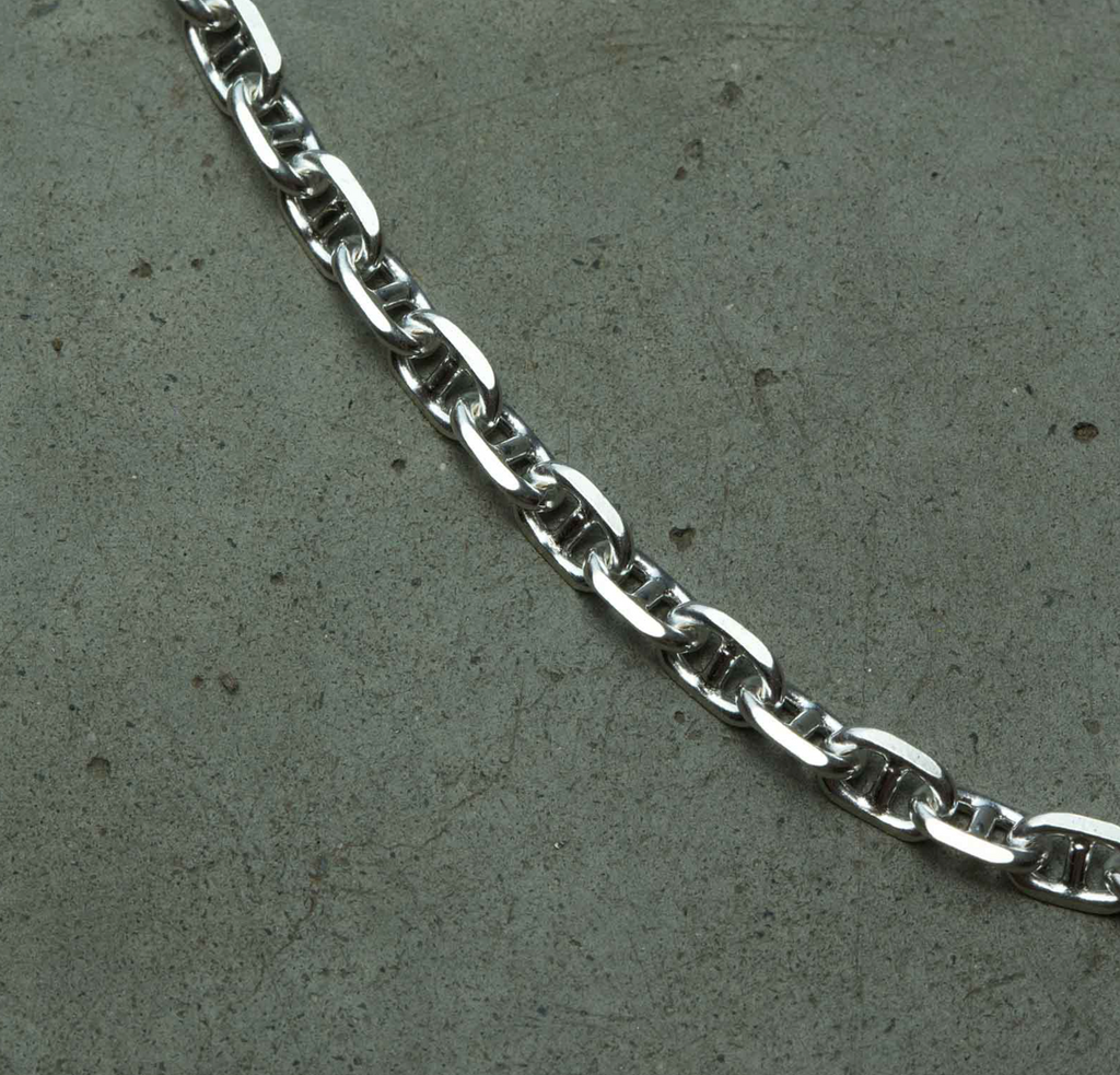 CABLE BAR CHAIN NECKLACE