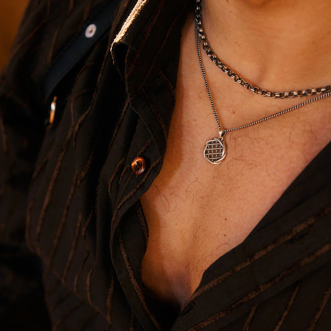 INTERLOCK NECKLACE
