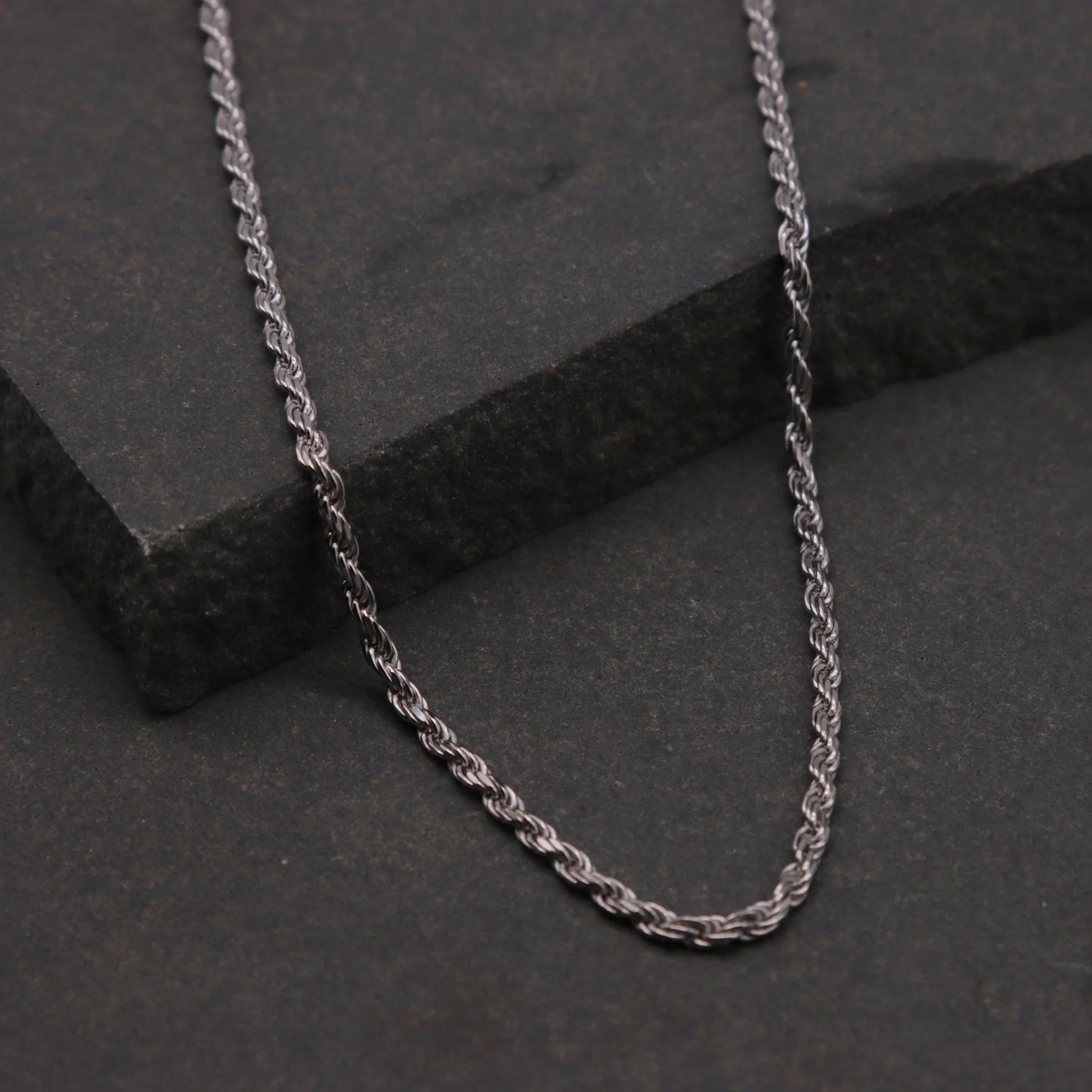 ROPE NECKLACE
