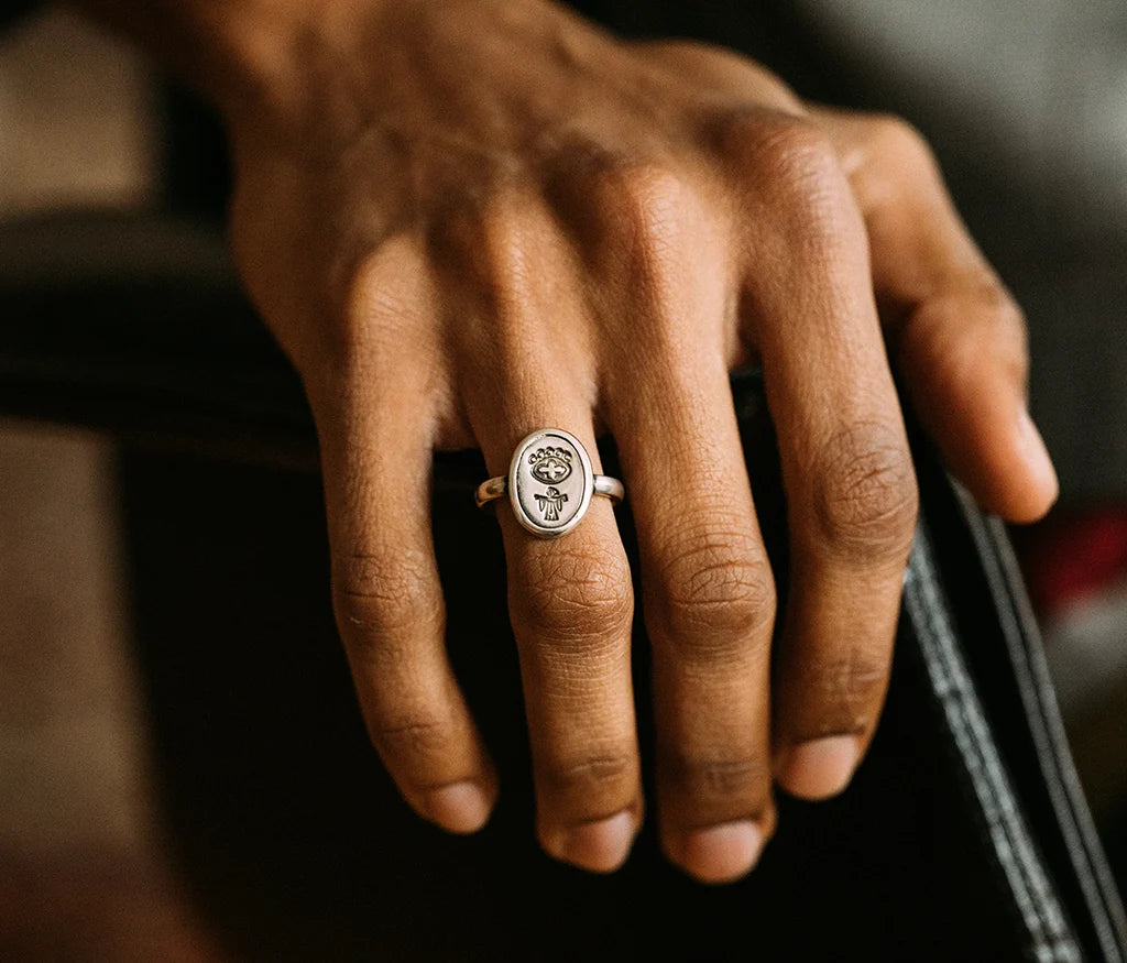 SIGNS / RING