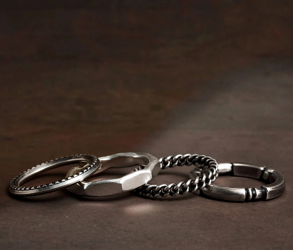 4 RING COMBINATION FACETS