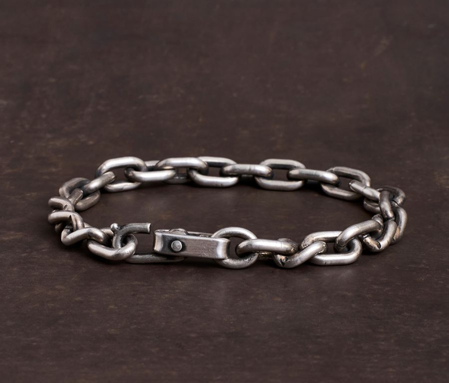 ANCHOR CHAIN BRACELET