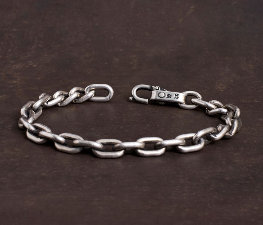 ANCHOR CHAIN BRACELET