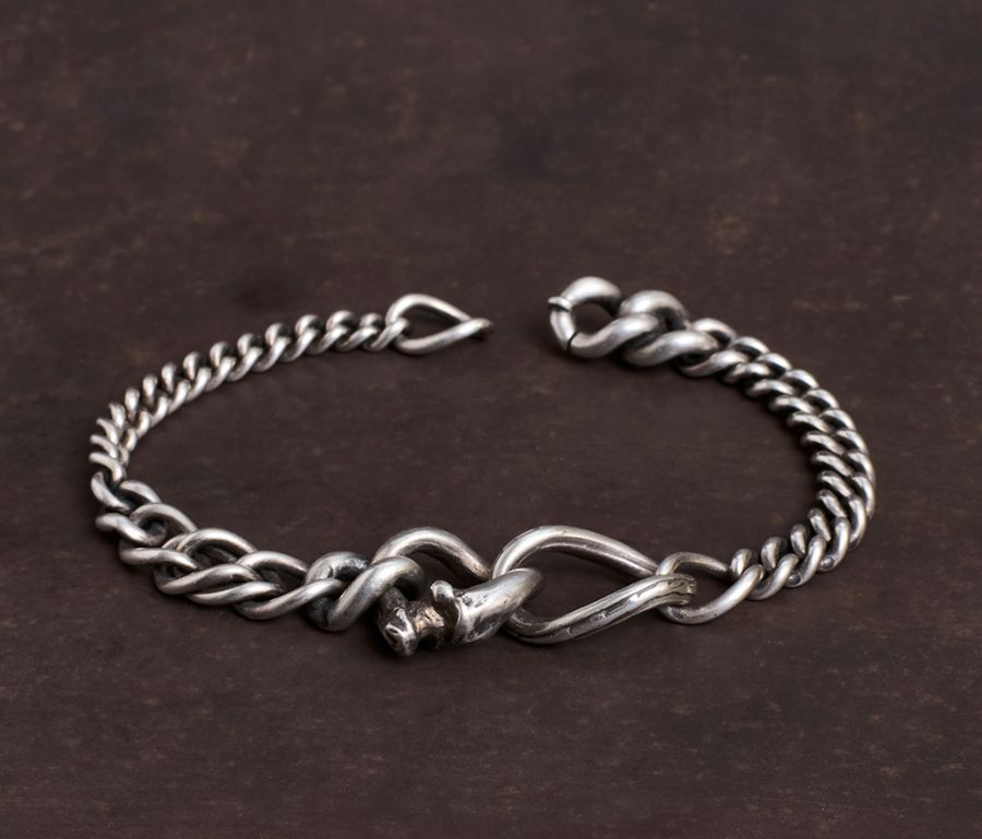 BONES CURB BRACELET
