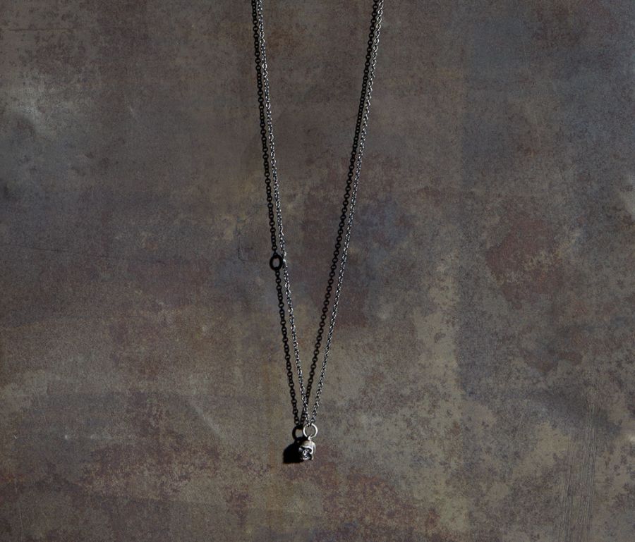 MINI SKULL NECKLACE